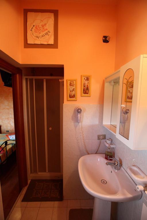 Casa Albergo La Terza Stella Agira Phòng bức ảnh