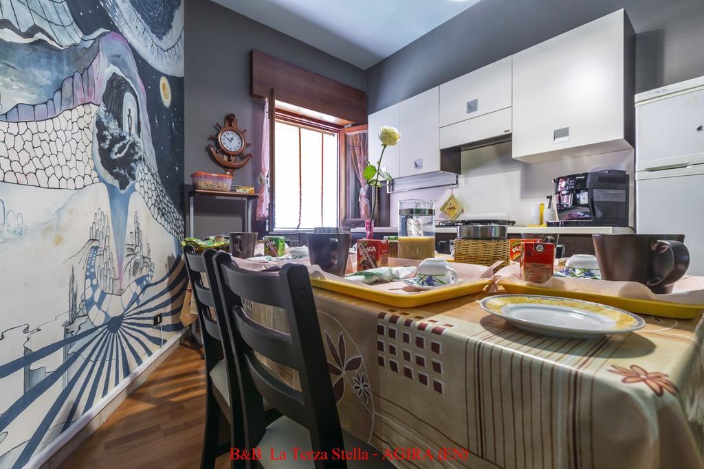 Casa Albergo La Terza Stella Agira Ngoại thất bức ảnh